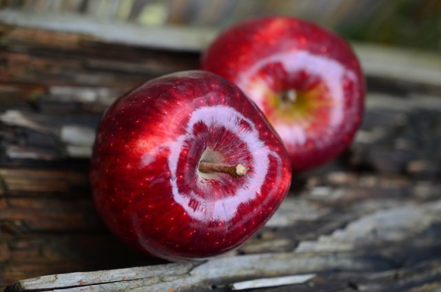 Buah apel