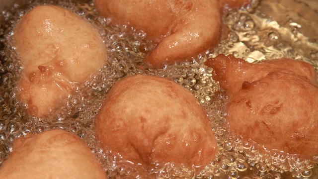 Olykoeks, donat di pertengahan abad 19. (Foto: Wikimedia Commons)