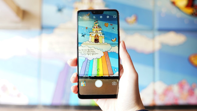 Ponsel Oppo F7. (Foto: Oppo Indonesia)