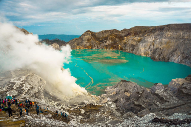com-Gunung Ijen (Foto: Pemkab Banyuwangi)