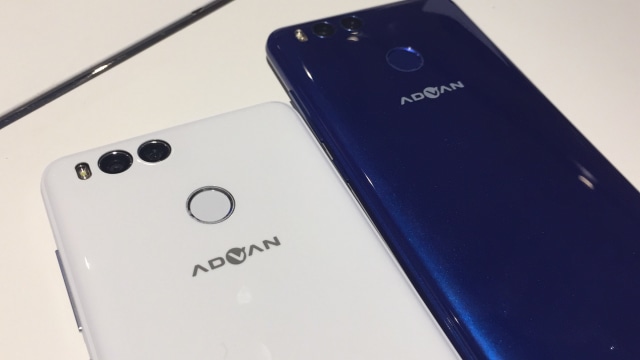 Advan i5C Duo. (Foto: Bianda Ludwianto/kumparan)