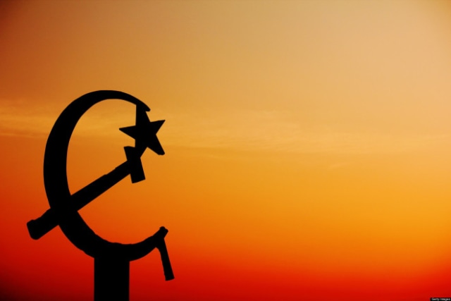 Islam dan Komunisme : Kesamaan Hukum dan Nilai di Indonesia