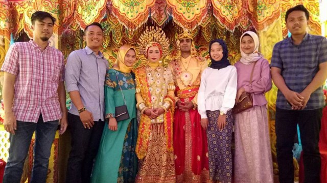 Ali Hassan dan Dewi. (Foto: Facebook Sumarlin Syam)