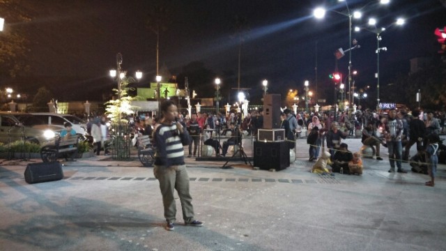 Penampilan Stand Up Comedy UNY (1)