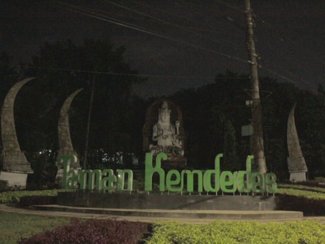 Taman Kendedes Malang pada Switch Off 2018 (1)