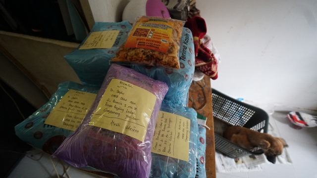 Hesti Sutrisno merawat 11 anjing dan 20 kucing. (Foto: Helmi Afandi Abdullah/kumparan)