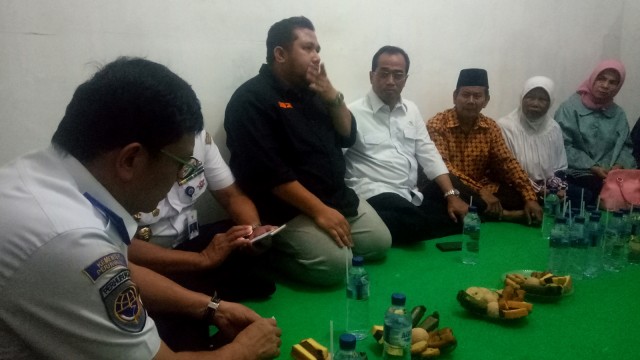 Menhub Kunjungi Keluarga Yun Siska Rohani. (Foto: Ainul Qalbi/kumparan)