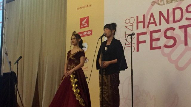 Melody dan Kinal JKT48 (Foto:  Alexander Vito/kumparan)