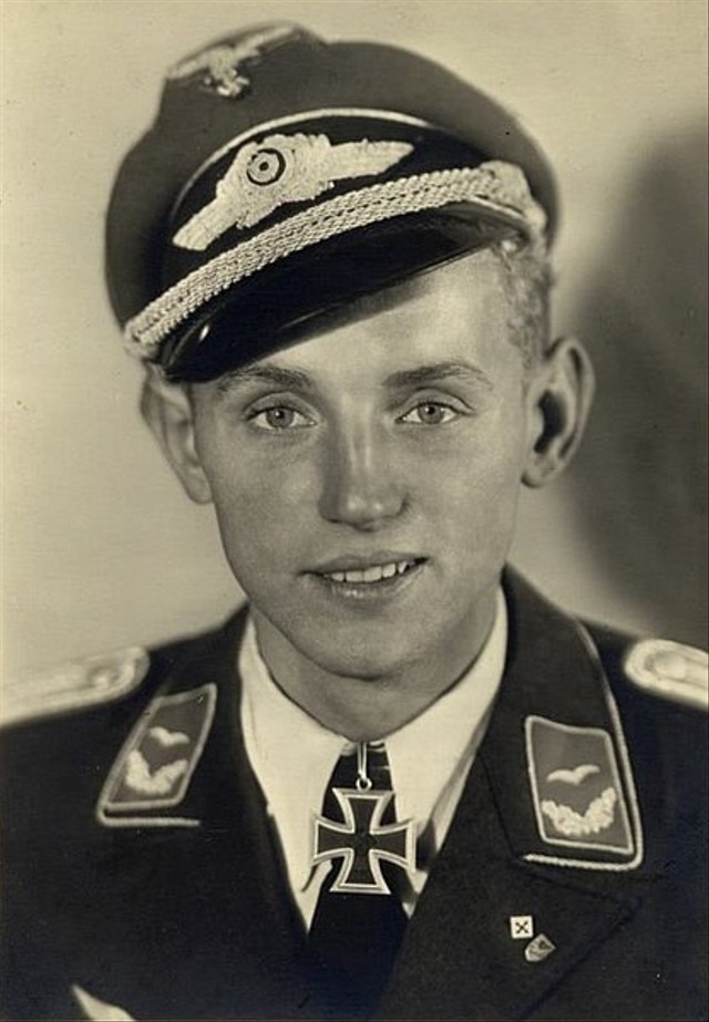 Erich “Black Devil” Hartmann, dari Ace Tempur sampai Instruktur Penerbangan Sipil
