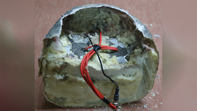 Ranjau Bom (Foto: Tim Michetti / Conflict Armament Research via AP)