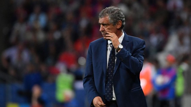 Pelatih Portugal, Fernando Santos. (Foto: AFP/Yuri Cortez)