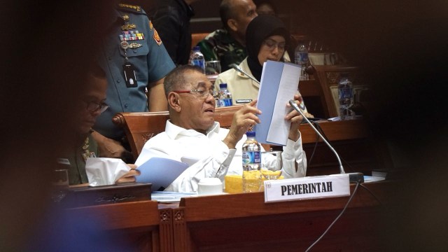 Menhan Ryamizard Ryacudu dan Komisi I DPR RI (Foto: Fanny Kusumawardhani/kumparan)