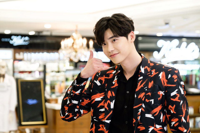 Lee Jong-suk (Foto: Instagram @jongsuk0206)