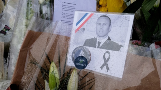 Polisi Penyelamat Sandera Trebes, Arnaud Beltrame (Foto: AFP/Eric Cabanis)