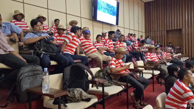 Aliansi Masyarakat Garam di RDP Komisi IV DPR RI (Foto: Resya Firmansyah/kumparan)