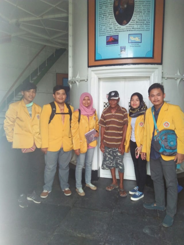 MERCUSUAR BANTEN (ANYER) SEBAGAI POTENSI WISATA SEJARAH