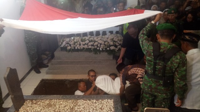 Prosesi Pemakaman Probosutedjo Dilakukan Secara Sederhana