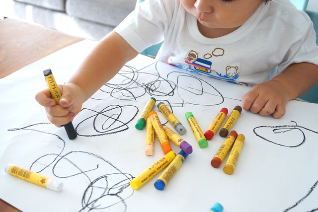 Balita Suka Corat-Coret (Foto: Pixabay)