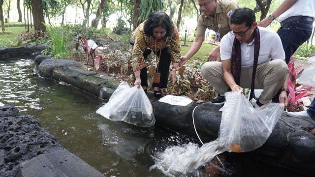 Sandiaga di peresmian Taman Monas. (Foto: Jamal Ramadhan/kumparan)