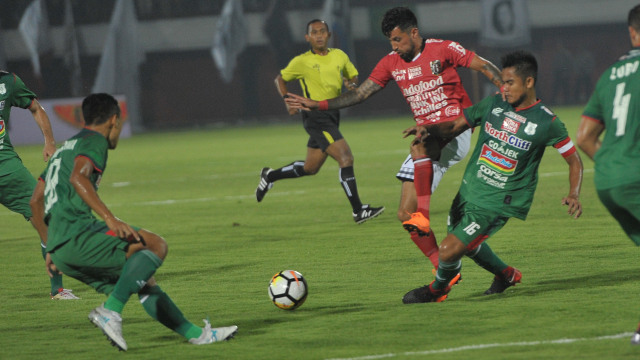 Bali United vs PSMS (Foto: ANTARA FOTO/Nyoman Budhiana)