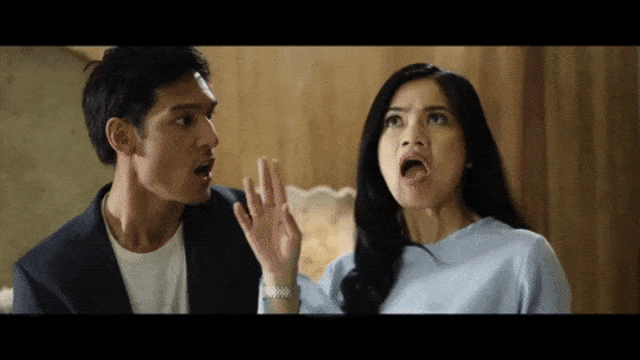 Titi Kamal di film 'Insya Allah, Sah!' (Foto: YouTube/MD Pictures)