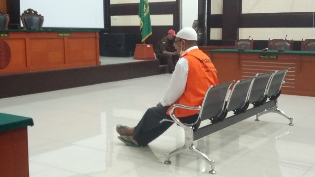 Sidang perdana dr Ryan Helmi di PN Jaktim. (Foto: Nabilla Fatiara/kumparan)