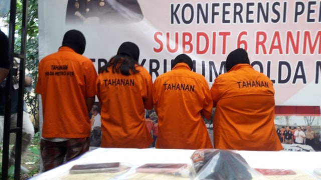 Rilis kasus Prostitusi di Apartemen Kalibata (Foto: Fadjar Hadi/kumparan)