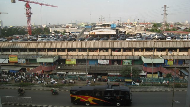 Pasar Senen. (Foto: Wikimedia Commons)