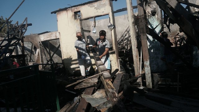 Suasana permukiman Taman Kota usai kebakaran. (Foto: Irfan Adi Saputra/kumparan)