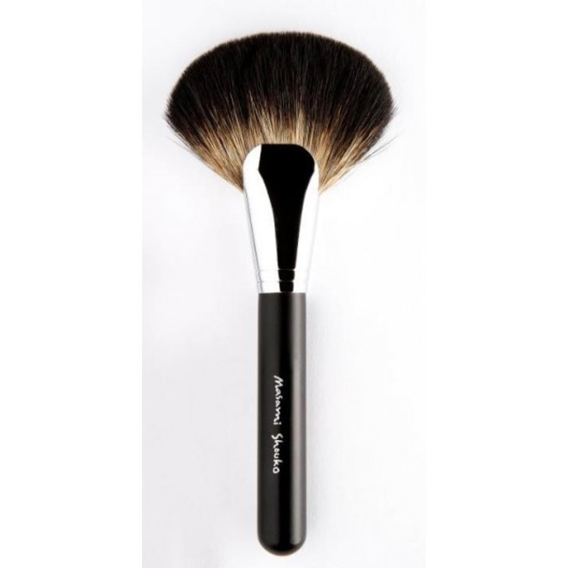Macam-macam Brush Make Up dan Fungsinya (1)