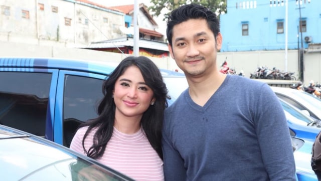 Dewi Persik dan Angga Wijaya. (Foto: Munady Widjaja)