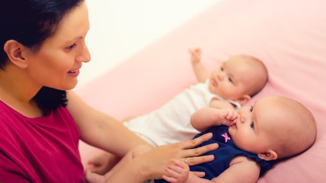 Ilustrasi bayi kembar. (Foto: Thinkstock)