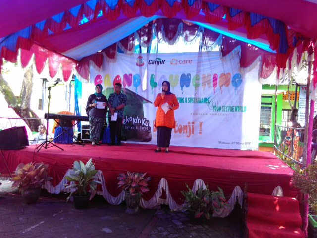 Pemkot Makassar Resmikan Fasilitas Sanitasi Sekolah Dasar Program Prosper