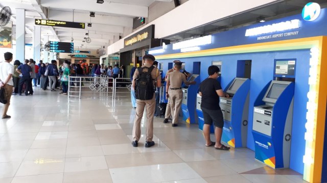 Ilustrasi self chek in Bandara. (Foto: Aditia Noviansyah/kumparan)