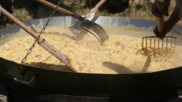 Omelet raksasa. (Foto: Flickr/ kathryn_goddard1)