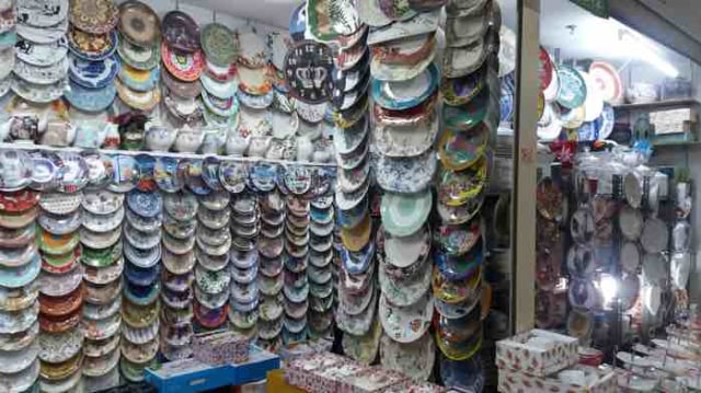 Keramik Cantik, Wujud Wirausaha yang Berseni