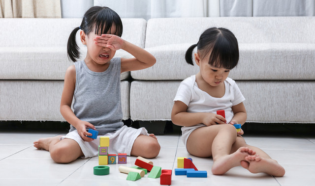 Anak menangis saat bermain. (Foto: Thinkstock)