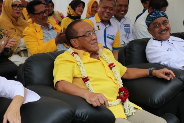 Aburizal Bakrie Berikan Support Untuk Pemenangan Pasangan Nuruli di Bandung (3)