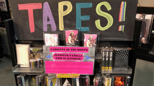 Jelang Record Store Day International 2018. (Foto: Reuters/Shannon Stapleton)
