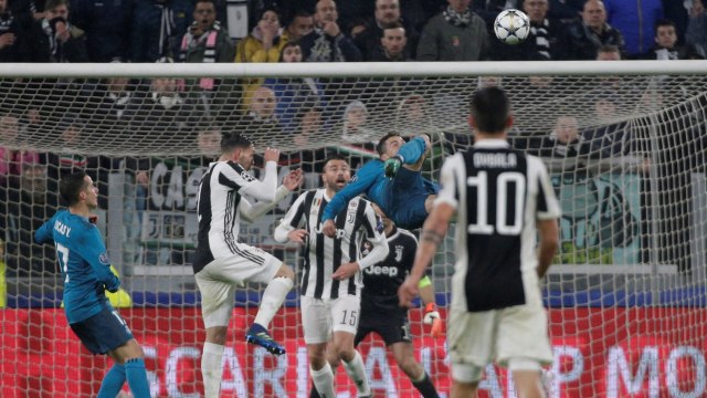 Gol kedua Ronaldo di laga melawan Juventus. (Foto: REUTERS/Max Rossi)