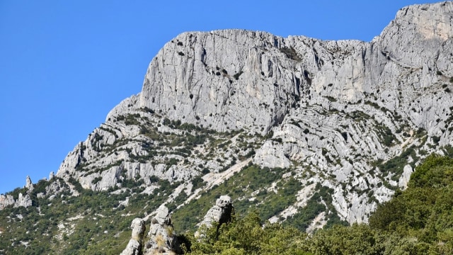 The Sainte-Victoire mountain. (Foto: Flickr/Damien LEFEBVRE)