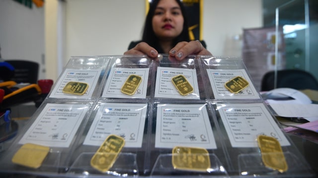 Emas Antam Foto: ANTARA FOTO/Sigid Kurniawan
