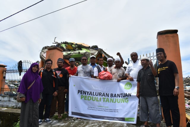 Bantu Warga Tanjung, IZI Salurkan Bantuan Lewat LKBPT (2)