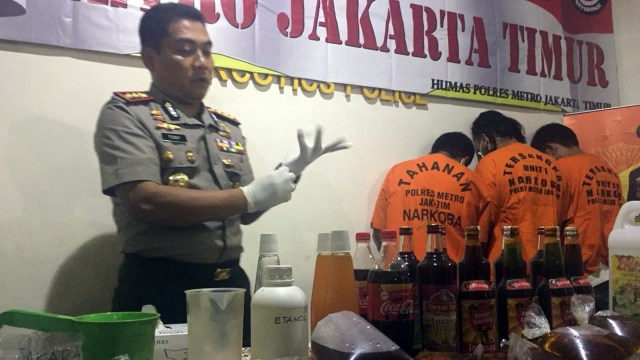 Rilis oplosan miras home industry. (Foto: Andreas Ricky Febrian/kumparan)