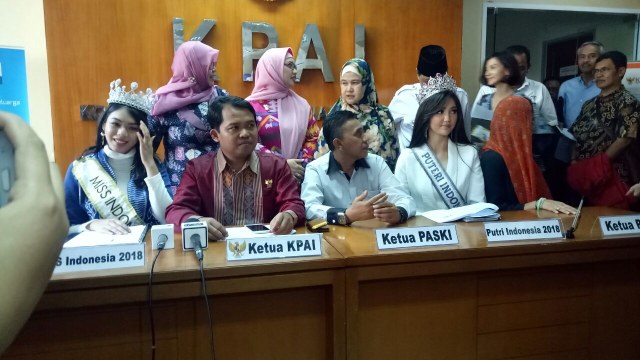 Konpers KPAI bersama para artis (Foto: Bardjan/kumparan)