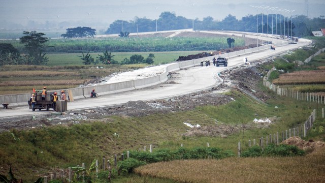 Proyek tol Trans Jawa (Foto: ANTARA FOTO/Harviyan Perdana Putra)