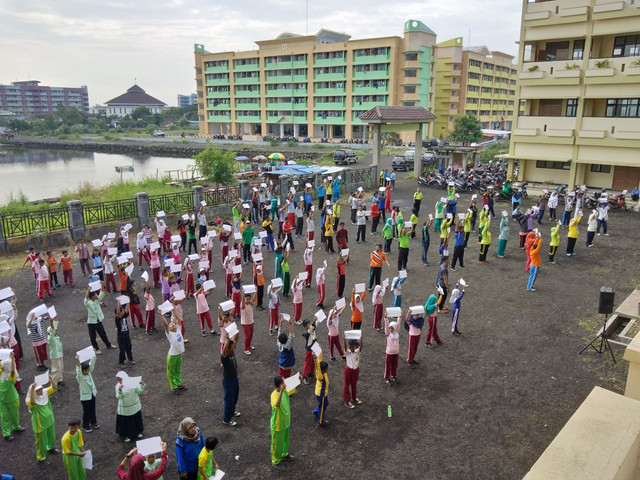6 April, Perdamaian dan Asian Games (1)