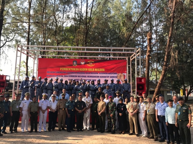 Pembentukan Kader Bela Negara di Batam dikunjungi Atase Pertahanan dari 27 Negara (1)