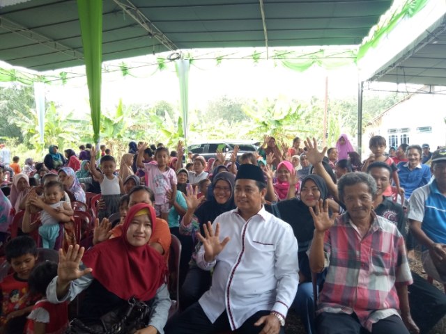 Askolani Slamet Siap Sejahterahkan Warga Tanjung Sari. (1)