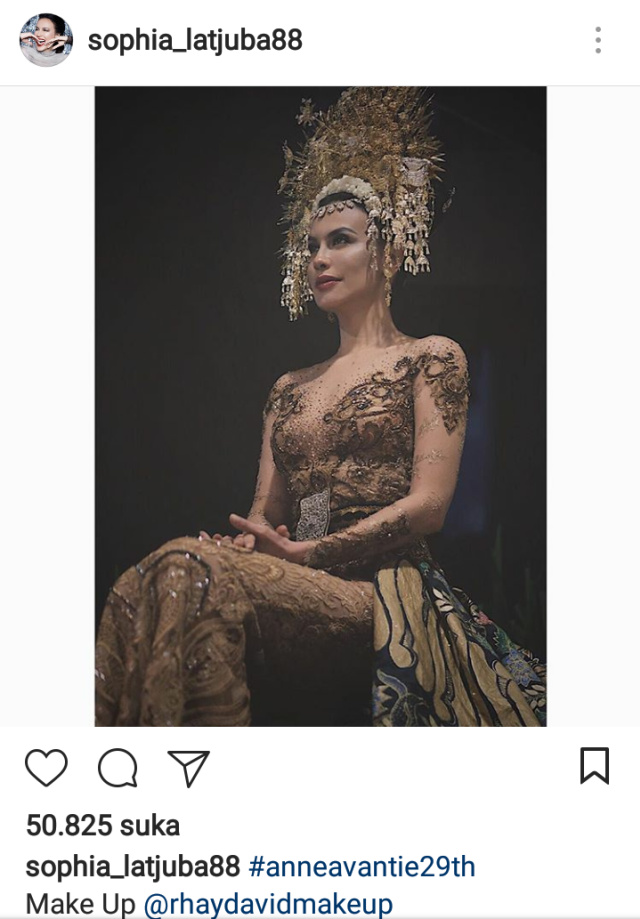 LKAAM Sumbar Kritik Kreasi Kebaya 'Suntiang' Anne Avantie (1)